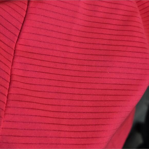 ACTIVE by Old Navy Neon Pink Ribbed Racerback Tank Top - Picture 5 of 7